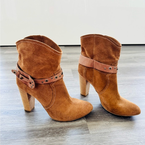 Andre’ Assous suede boot - Picture 3 of 9